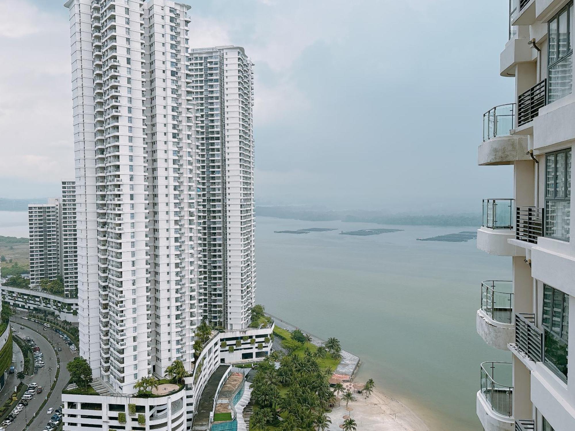 Seafront Country Garden Danga Bay By Lions Bay Apartment ยะโฮร์บาห์รู ห้อง รูปภาพ